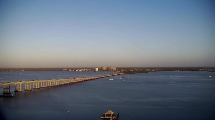 Fort Myers - Caloosahatchee Bridge, Florida (USA) - Webcams