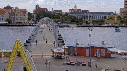 Photo of Willemstad – Briónplein, Koningin Emmabrug, Curaçao