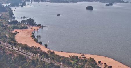 Kunming - Lake Dianchi - Nandianchi Beach - China
